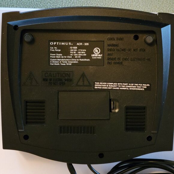 Optimus Atomic Clock Radio Model #ACR 326-AM/FM-Corded/Battery Backup w/Manual - Picture 3 of 5